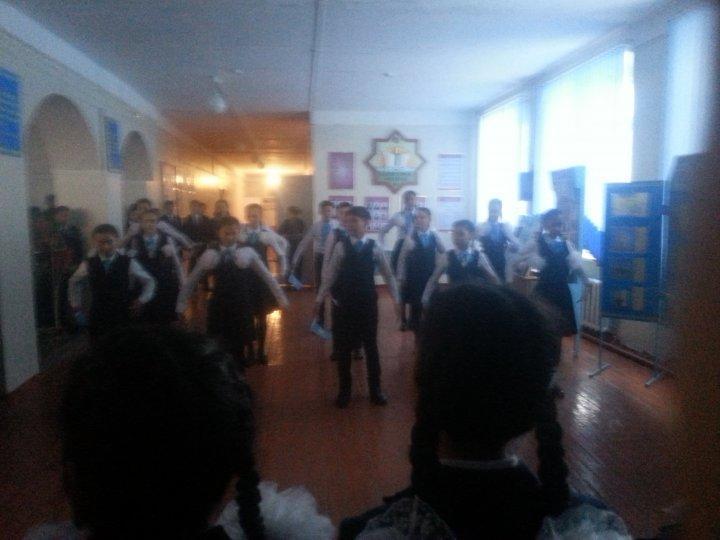 Ақкөл орта мектебінде «Қауіпсіз интернет» республикалық ақпараттық кампаниясы аясында өткізілген іс-шаралар туралы ақпарат
