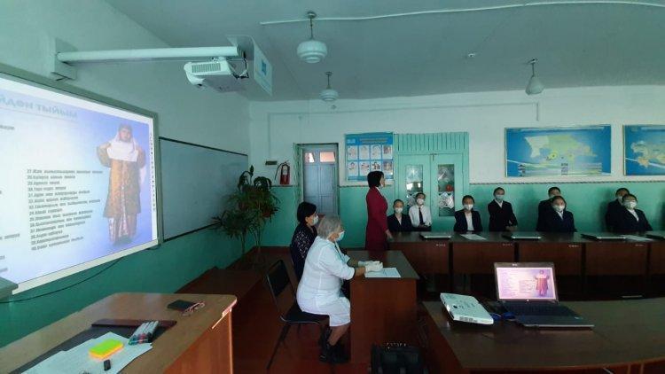 Ақкөл орта мектебінде "Ерте жүктіліктің алдын алу" тақырыбында 8-11 сыныптың қыздарына арналған іс-шара өткізілді